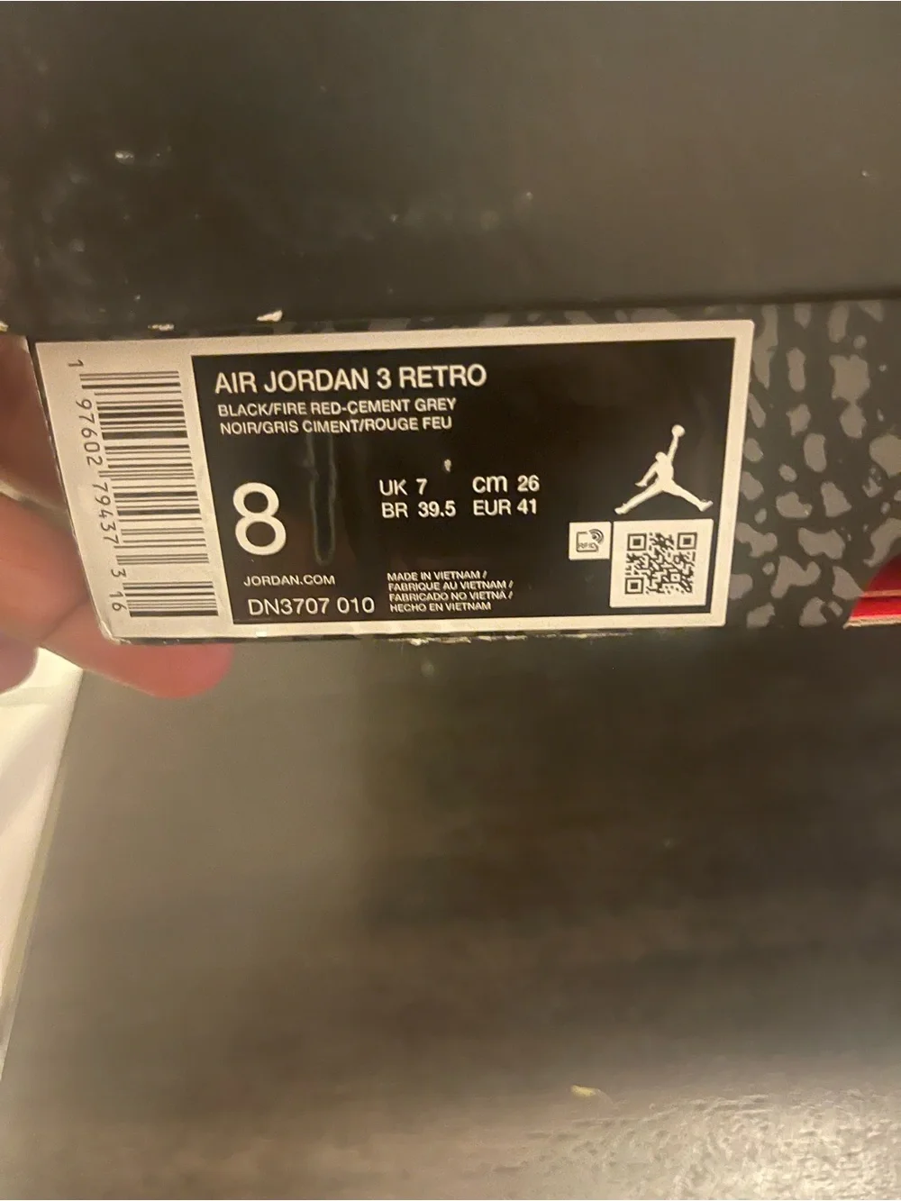 Jordan Retro 3 Black cements 2024